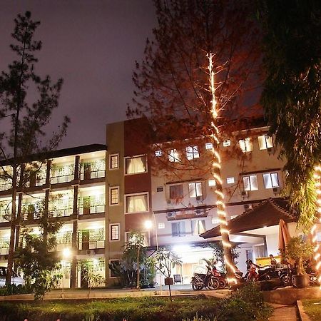 Hotel Lotus Bandung Luaran gambar