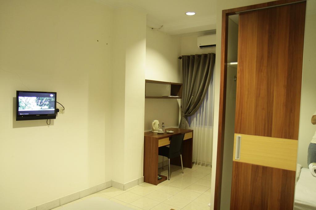 Hotel Lotus Bandung Bilik gambar