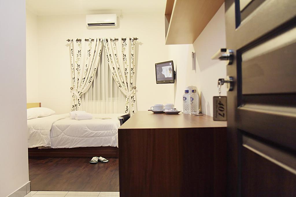 Hotel Lotus Bandung Bilik gambar