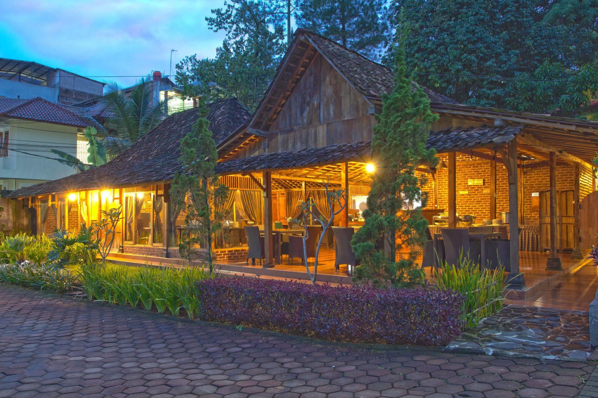 Hotel Lotus Bandung Luaran gambar